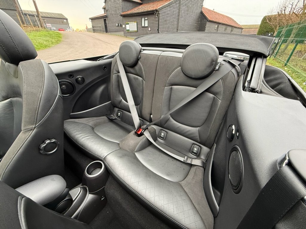 Used MINI Convertible 2017 for sale - 76966216: Photo 40