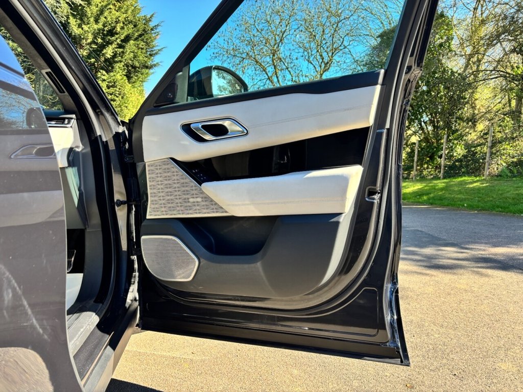 Used Land Rover Range Rover Velar 2017 for sale - 78029724: Photo 25