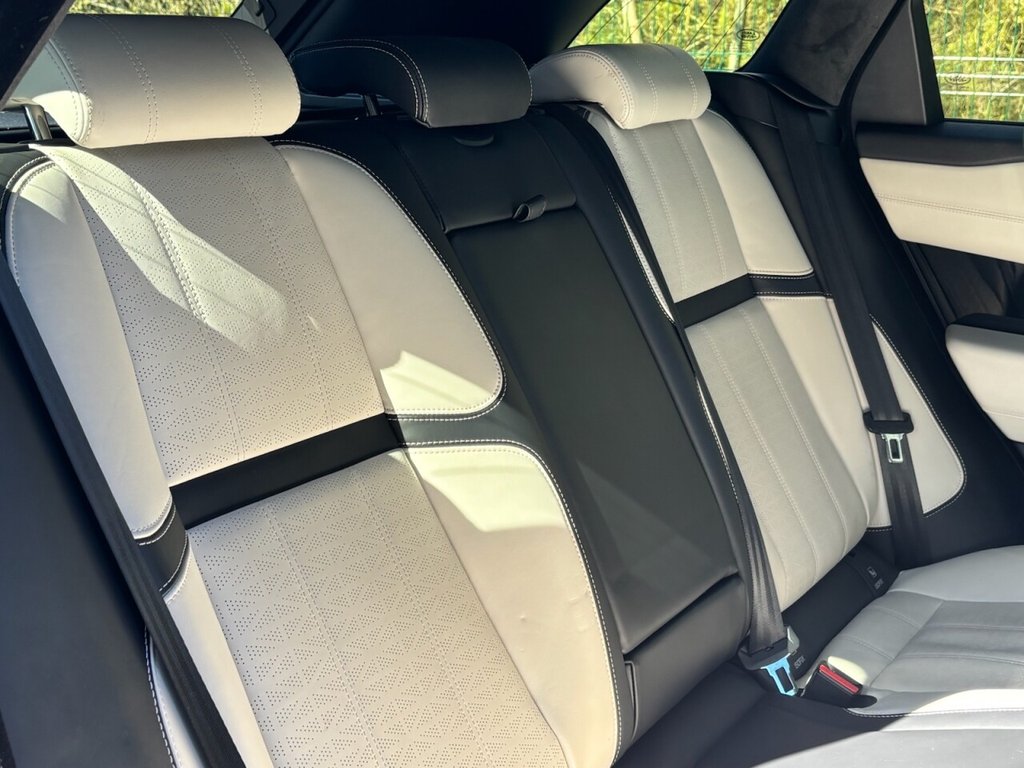 Used Land Rover Range Rover Velar 2017 for sale - 78029724: Photo 37