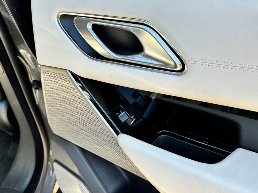 Used Land Rover Range Rover Velar 2017 for sale - 78029724: Photo 40