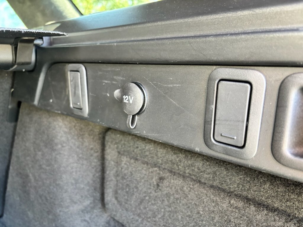 Used Land Rover Range Rover Velar 2017 for sale - 78029724: Photo 44