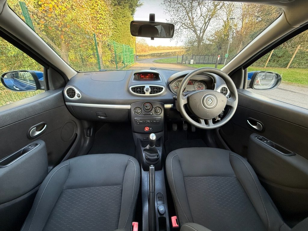 Used Renault Clio 2009 for sale - 76570060: Photo 22