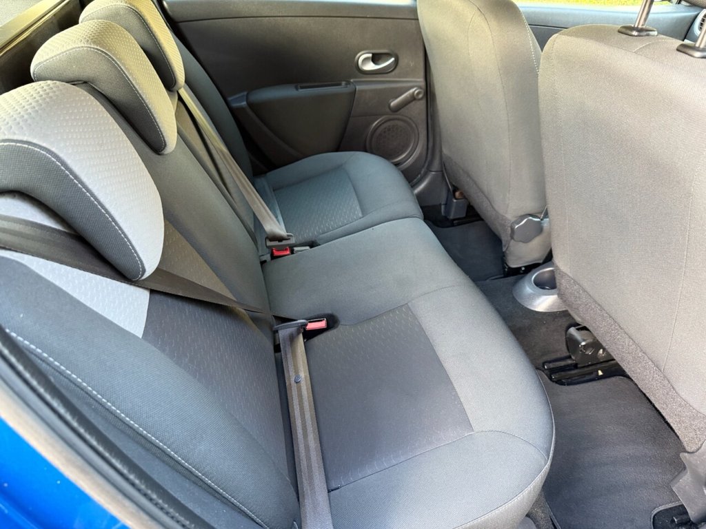 Used Renault Clio 2009 for sale - 76570060: Photo 29