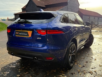 Used Jaguar F-Pace 2018 for sale - 77089087: Photo