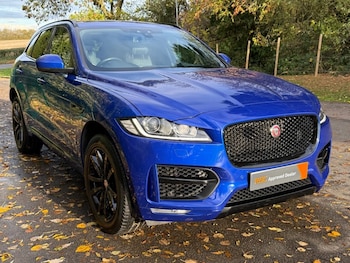 Used Jaguar F-Pace 2018 for sale - 77089087: Photo