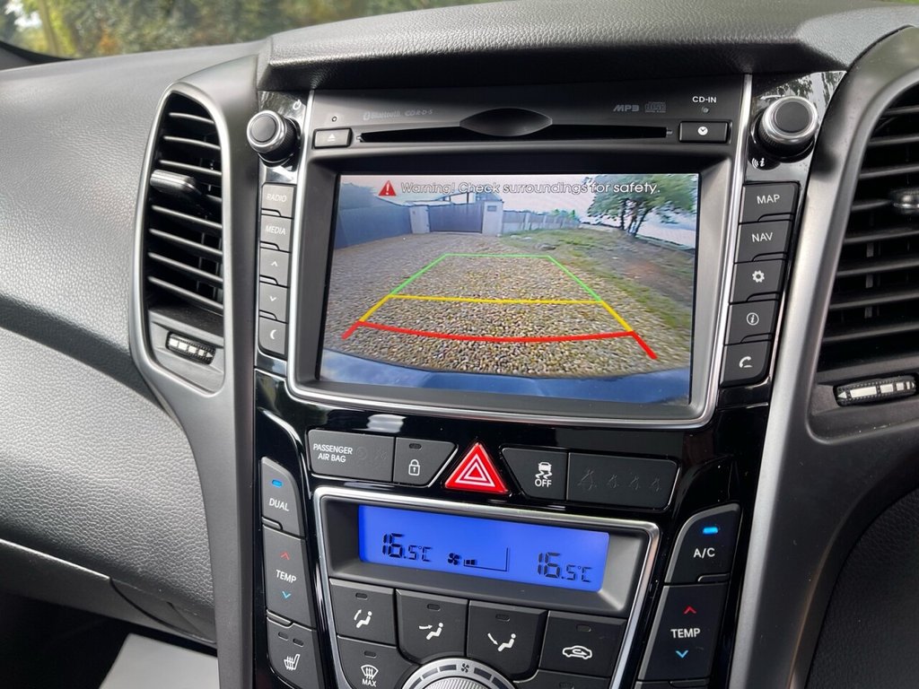 Used Hyundai i30 2015 for sale - 75642128: Photo 32