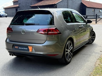 Used Volkswagen Golf 2017 for sale - 75542772: Photo