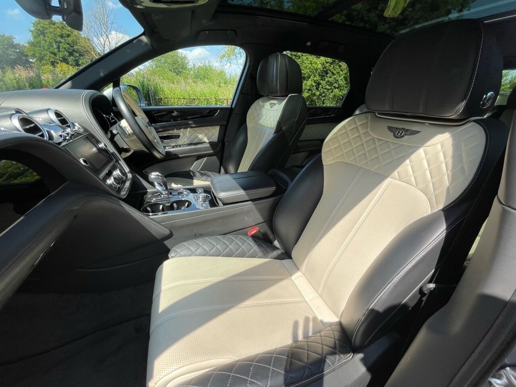 Used Bentley Bentayga 2017 for sale - 77231911: Photo 18
