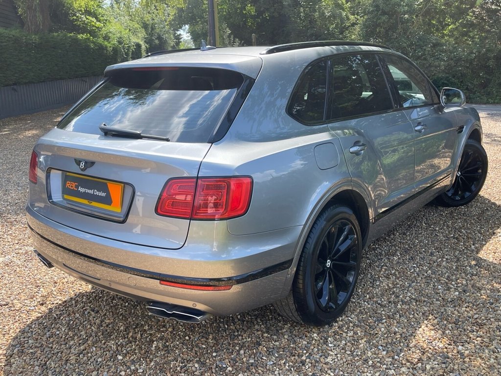 Used Bentley Bentayga 2017 for sale - 77231911: Photo 2