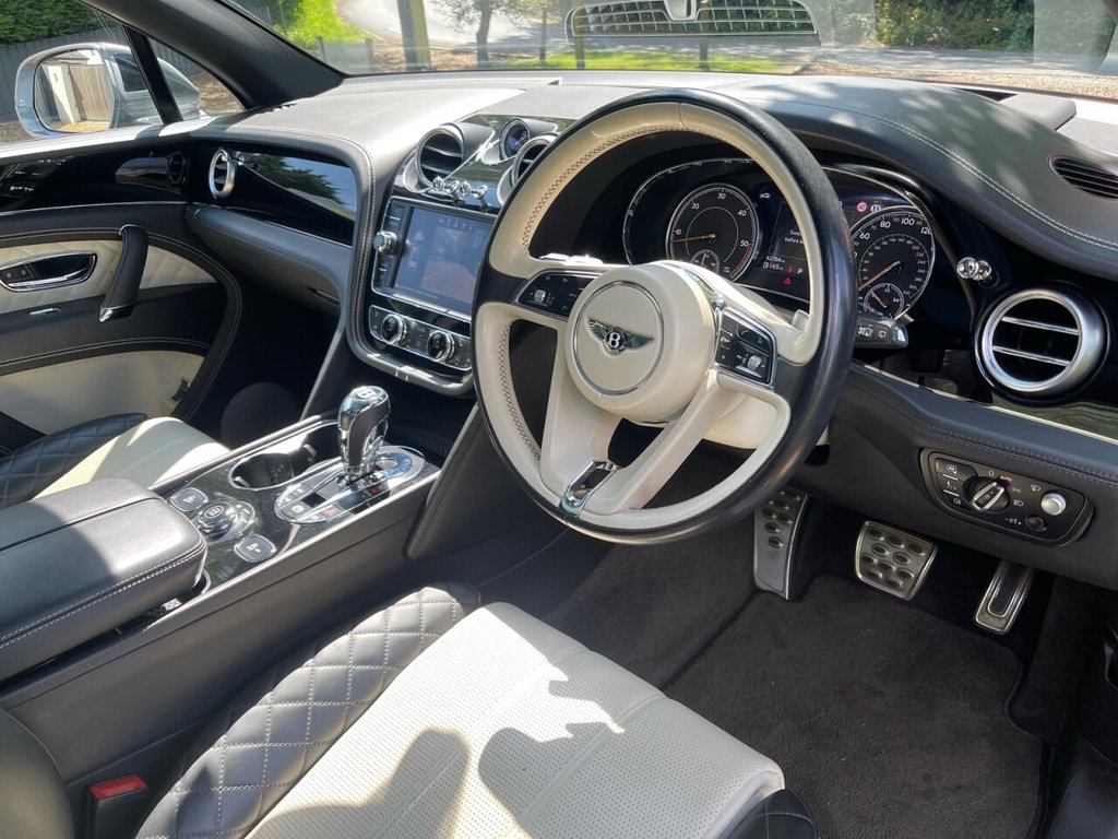 Used Bentley Bentayga 2017 for sale - 77231911: Photo 28