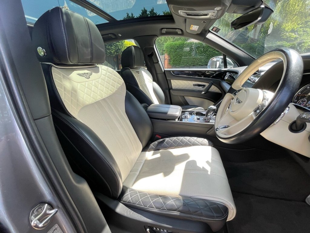 Used Bentley Bentayga 2017 for sale - 77231911: Photo 31