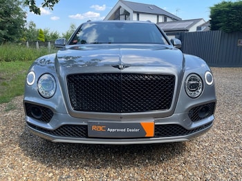 Used Bentley Bentayga 2017 for sale - 77231911: Photo