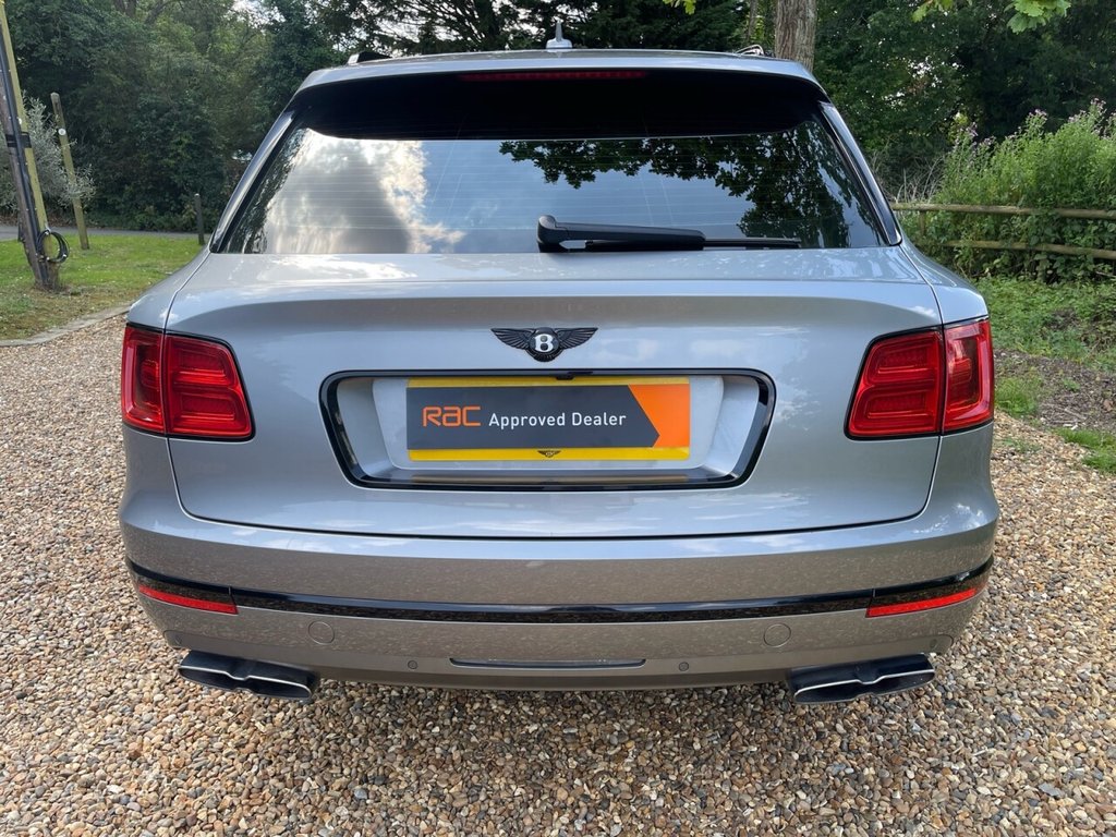 Used Bentley Bentayga 2017 for sale - 77231911: Photo 5