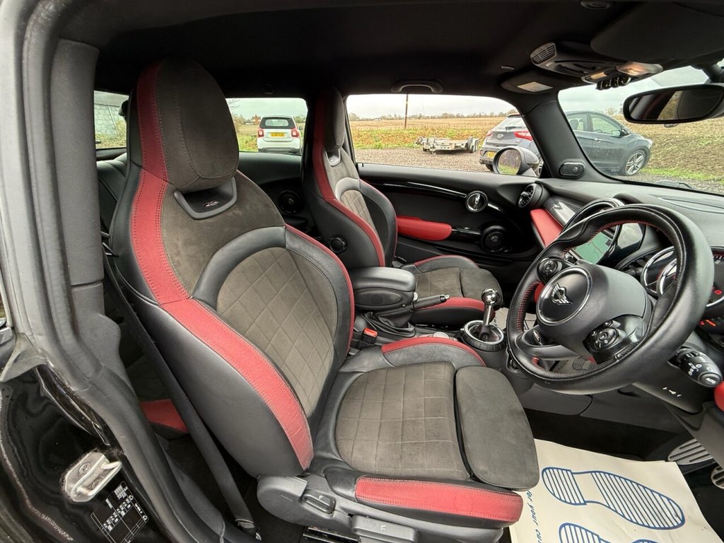 Used MINI Hatch 2015 for sale - 76563138: Photo 32