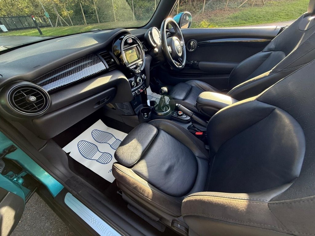 Used MINI Convertible 2017 for sale - 76563136: Photo 31