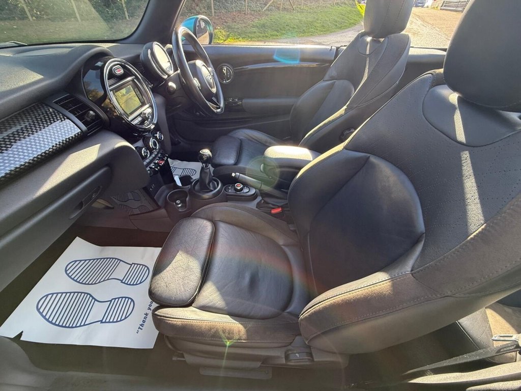 Used MINI Convertible 2017 for sale - 76563136: Photo 33