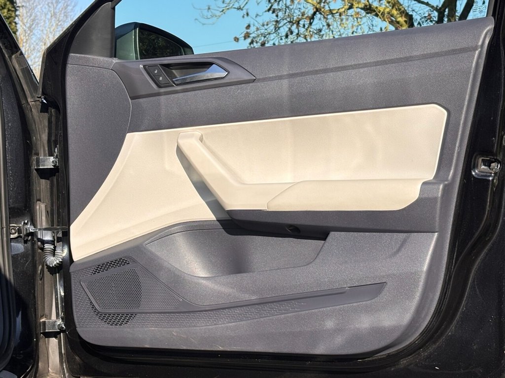 Used Volkswagen Polo 2021 for sale - 77959699: Photo 32