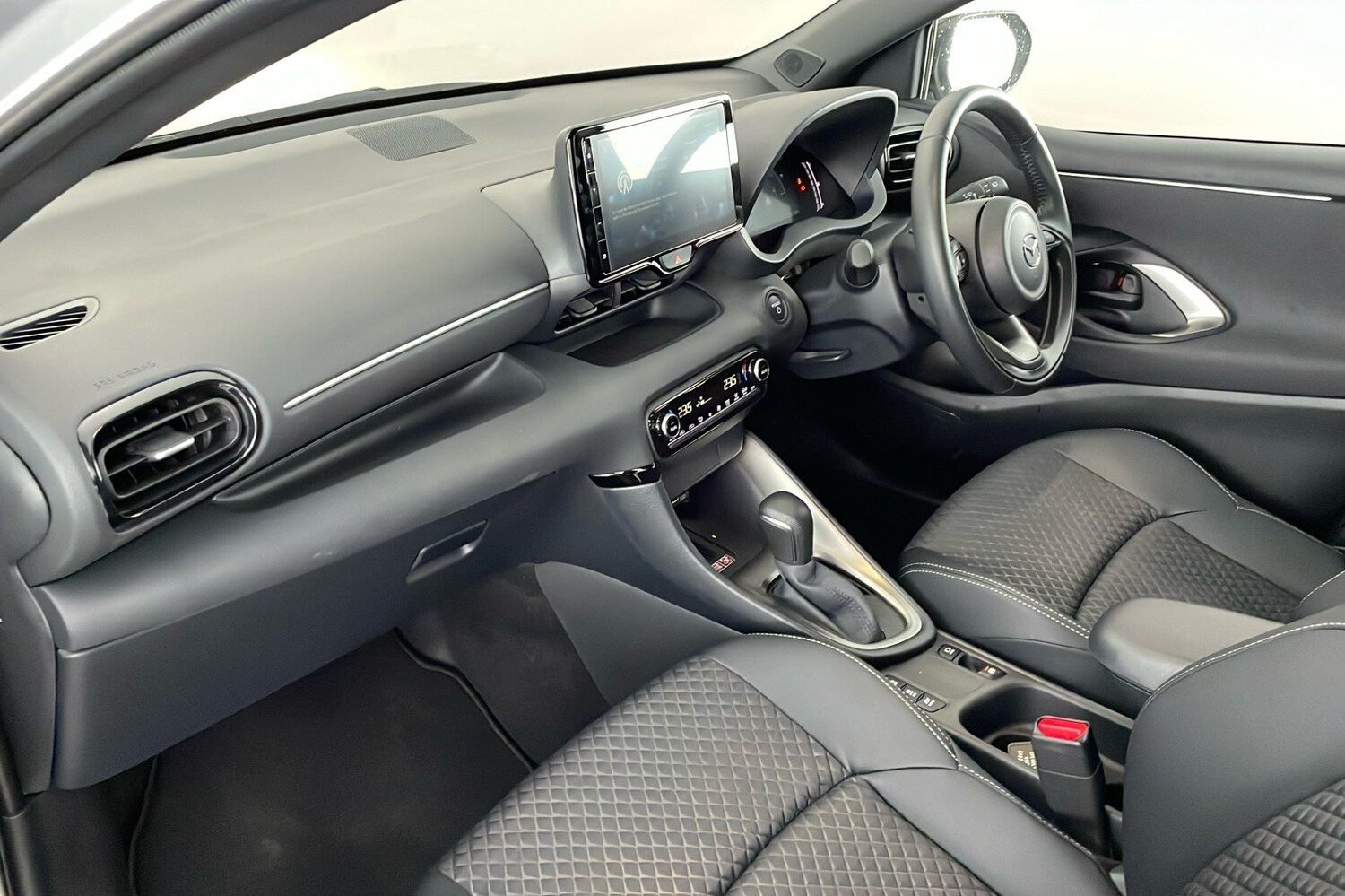 Used Mazda Mazda2 HYBRID 2025 for sale - 77729335: Photo 12