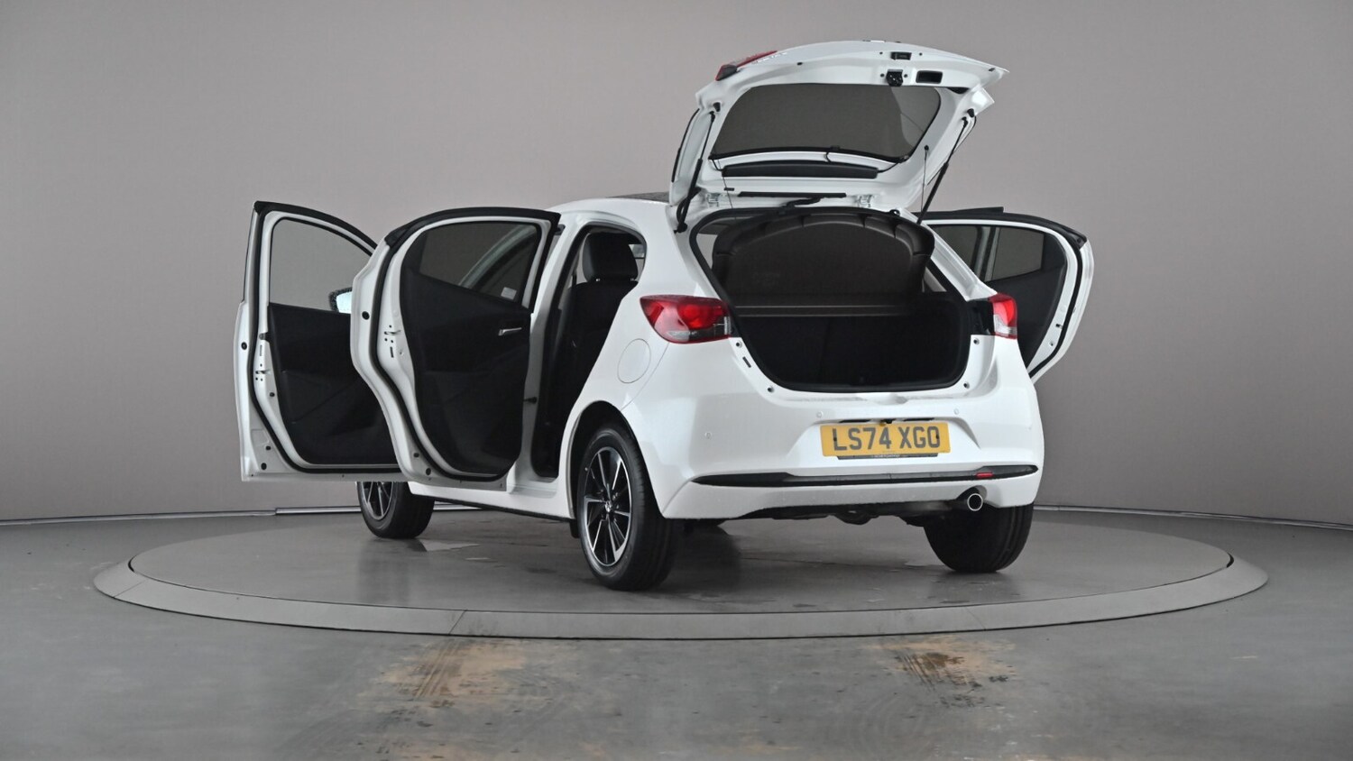 Vehicle 33
