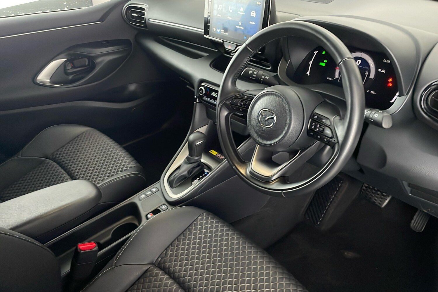 Used Mazda Mazda2 HYBRID 2024 for sale - 77729362: Photo 13