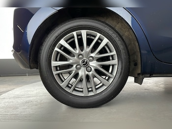 Mazda Mazda2 feature image