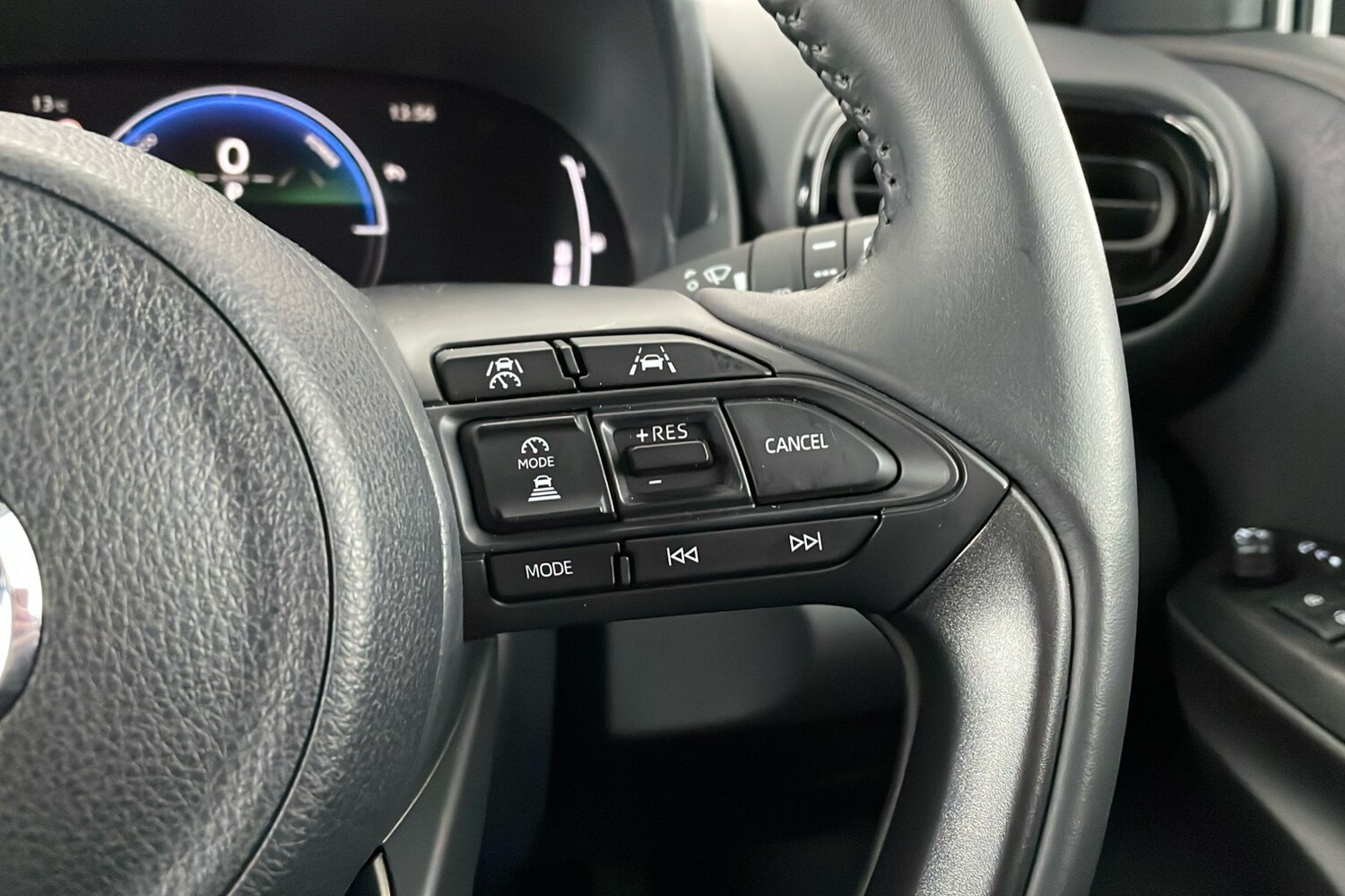 Used Mazda Mazda2 HYBRID 2025 for sale - 77729341: Photo 19