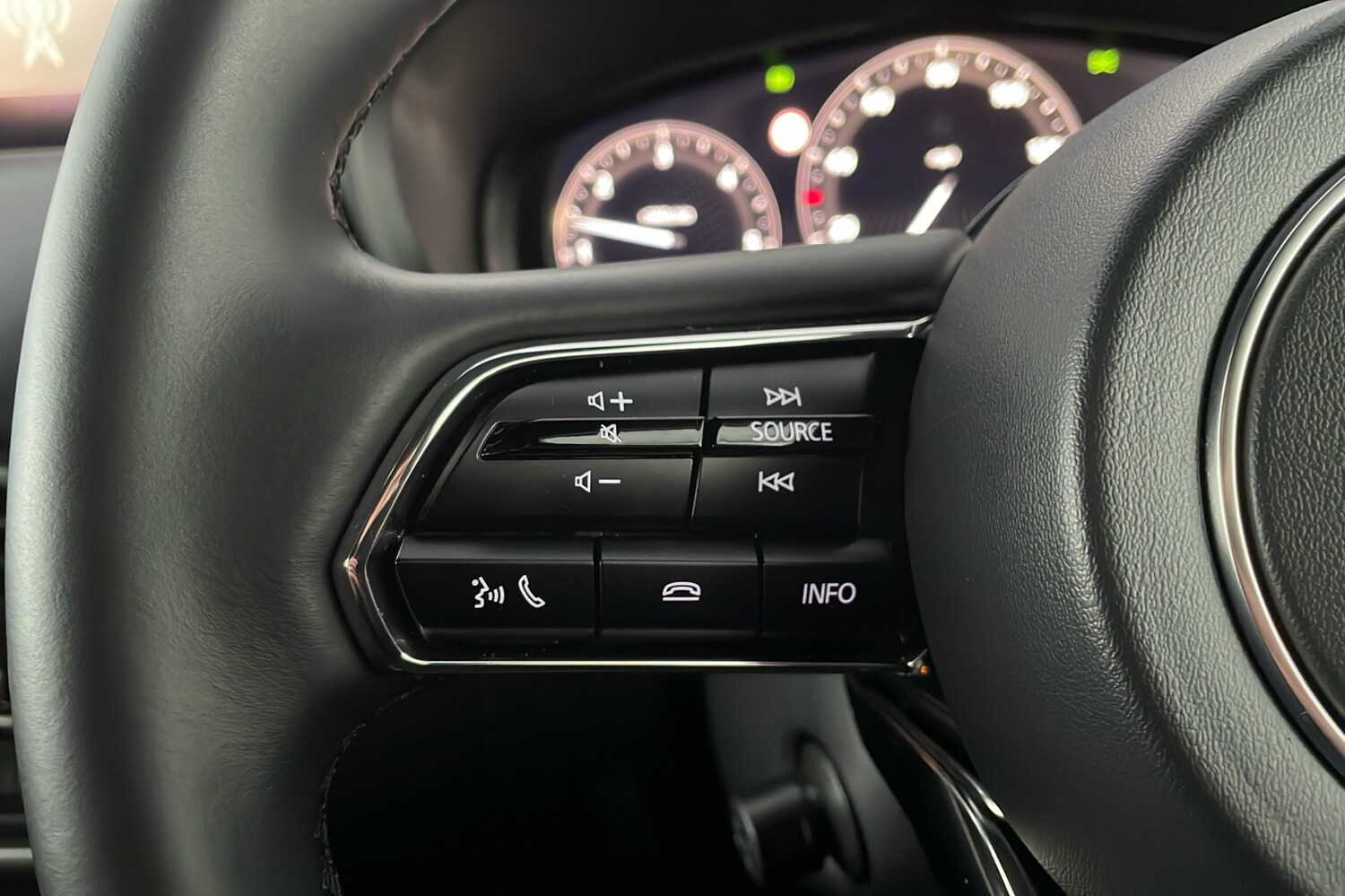 Used Mazda CX-60 2025 for sale - 77729270: Photo 16