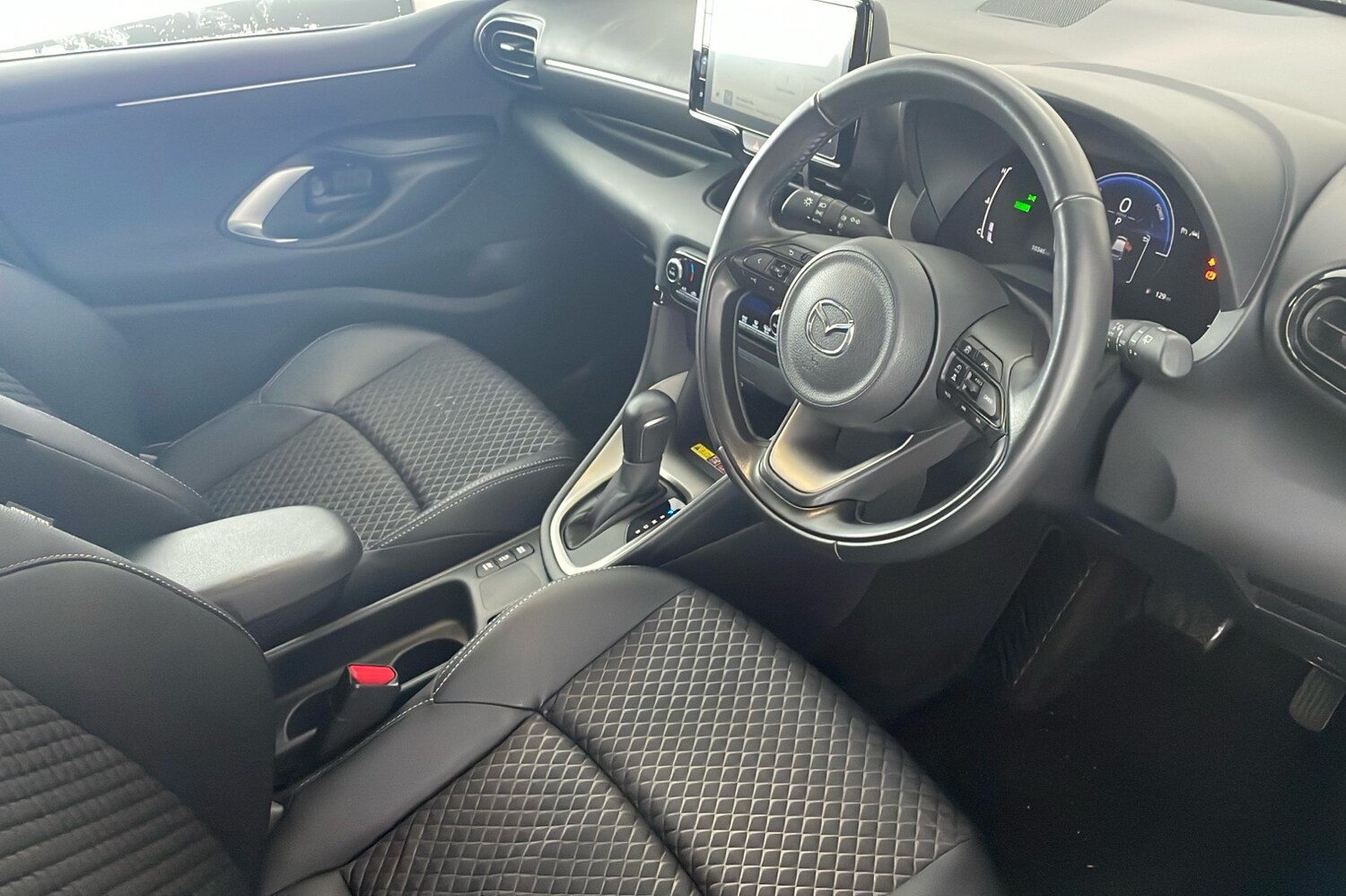 Used Mazda Mazda2 HYBRID 2024 for sale - 77729342: Photo 11