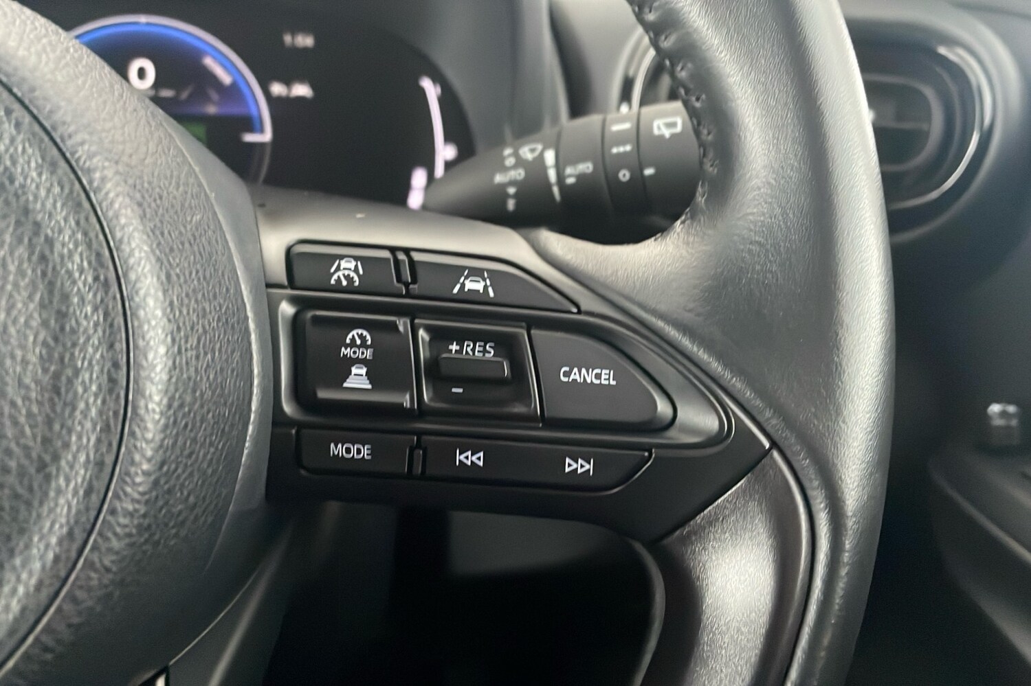 Used Mazda Mazda2 HYBRID 2024 for sale - 77729342: Photo 17