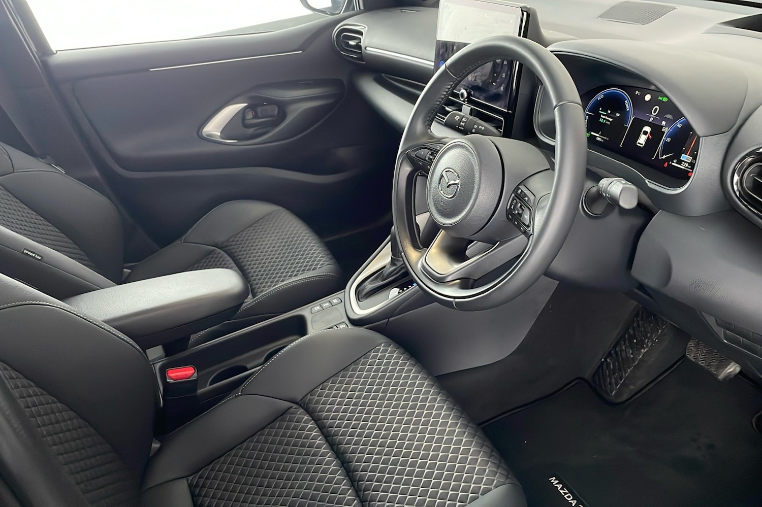 Used Mazda Mazda2 HYBRID 2025 for sale - 77946858: Photo 11