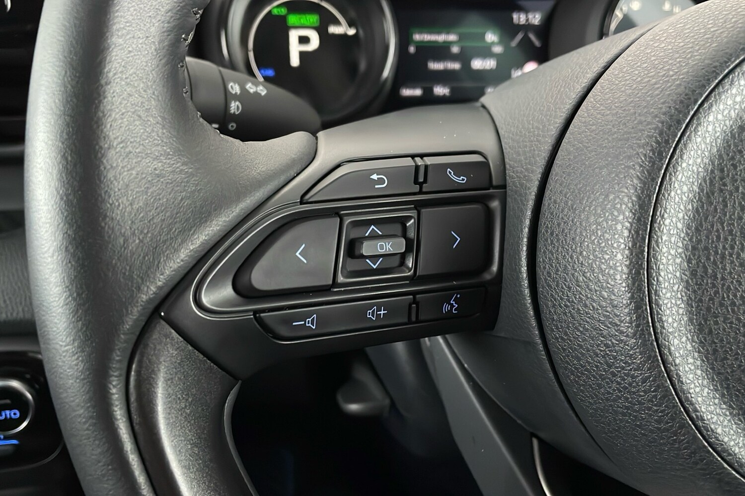 Used Mazda Mazda2 HYBRID 2023 for sale - 77744070: Photo 18