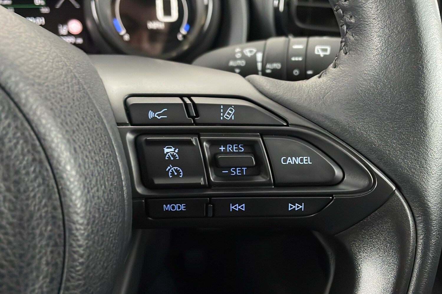 Used Mazda Mazda2 HYBRID 2023 for sale - 77744070: Photo 19