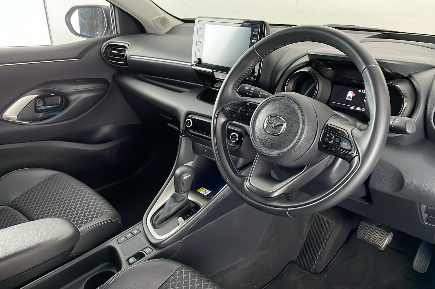 Used Mazda Mazda2 HYBRID 2023 for sale - 78197354: Photo 22