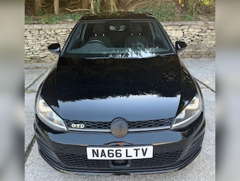Used Volkswagen Golf 2016 for sale - 78981373: Photo
