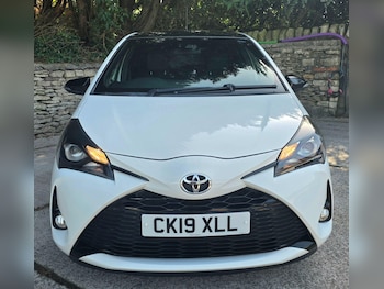 Used Toyota Yaris 2019 for sale - 78988384: Photo