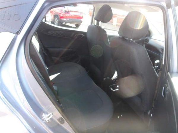 Used Hyundai i10 2024 for sale - 76273408: Photo 23