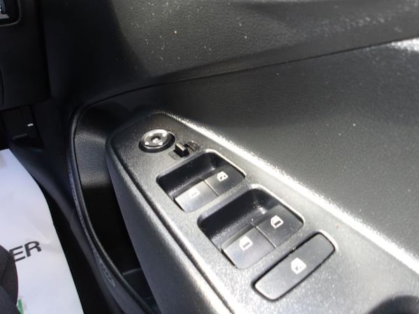 Used Hyundai i10 2024 for sale - 76273408: Photo 30