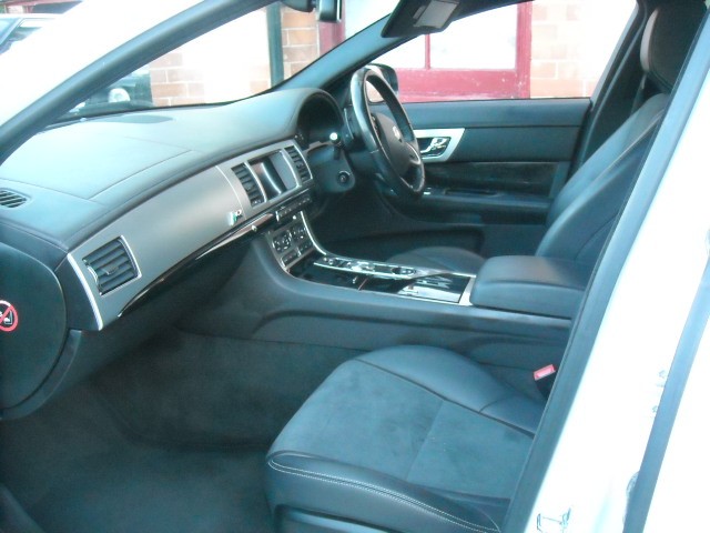Used Jaguar XF 2014 for sale - 76668311: Photo 7