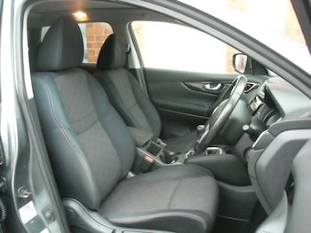 Used Nissan Qashqai 2015 for sale - 77399639: Photo