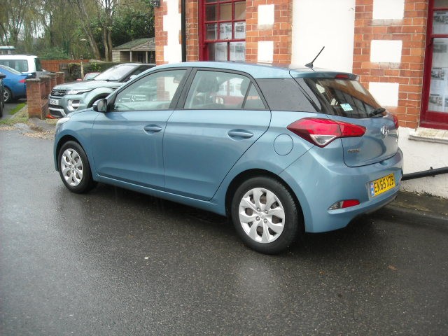 Used Hyundai i20 2015 for sale - 76588737: Photo 5