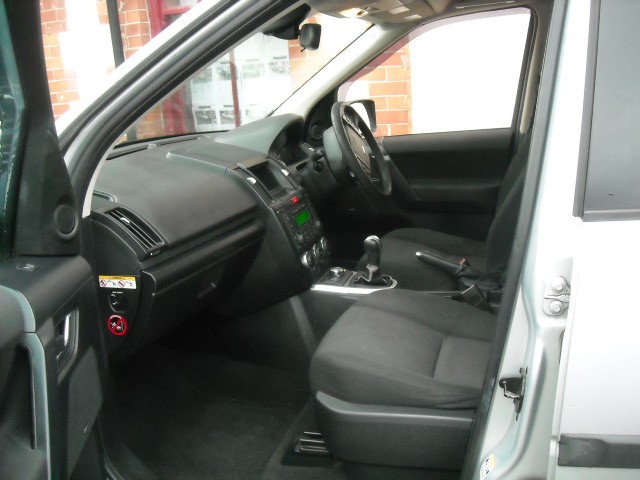 Used Land Rover Freelander 2011 for sale - 76854958: Photo 7