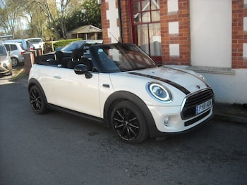 Used MINI Convertible 2018 for sale - 77894024: Photo