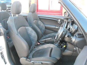 Used MINI Convertible 2018 for sale - 77894024: Photo