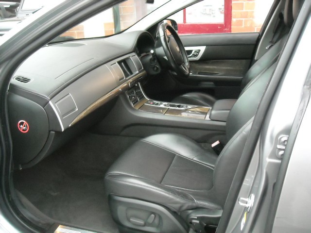 Used Jaguar XF 2014 for sale - 76313787: Photo 7