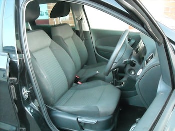 Used Volkswagen Polo 2011 for sale - 76019471: Photo
