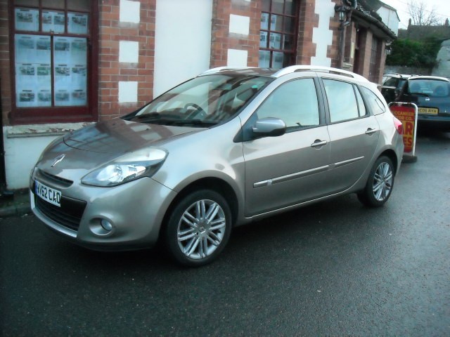 Used Renault Clio 2012 for sale - 77319696: Photo 2