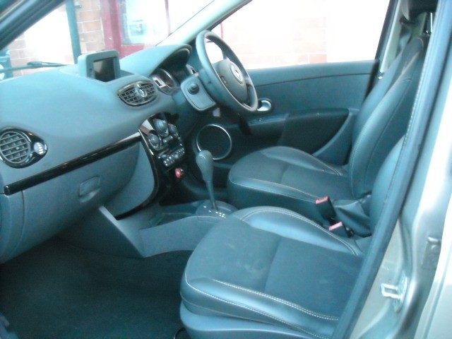 Used Renault Clio 2012 for sale - 77319696: Photo 7