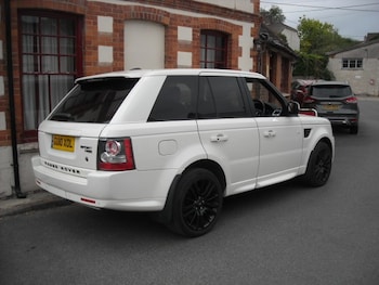 Used Land Rover Range Rover Sport 2010 for sale - 79543700: Photo