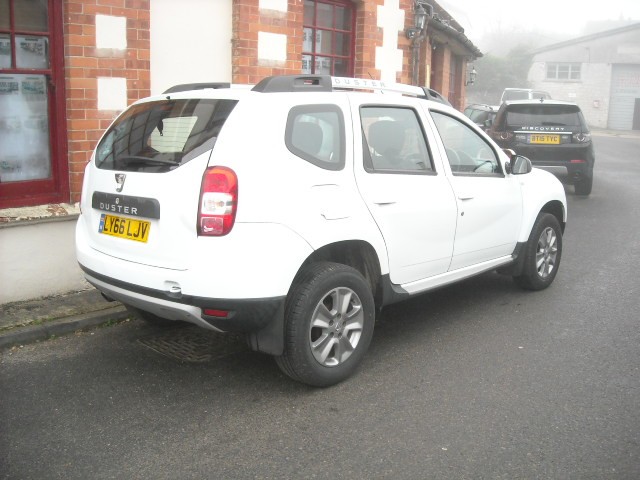 Used Dacia Duster 2017 for sale - 77083368: Photo 3