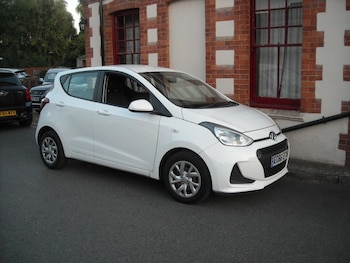 Used Hyundai i10 2017 for sale - 79531254: Photo